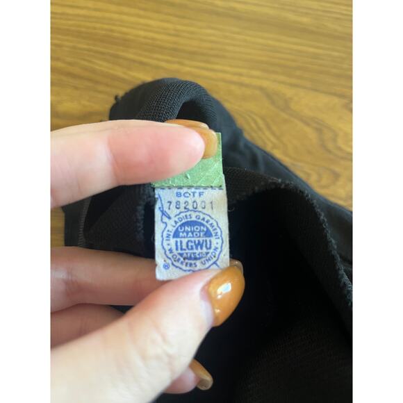 70s‎ Black and Orange Trimmed Gown - Picture 9 of 9